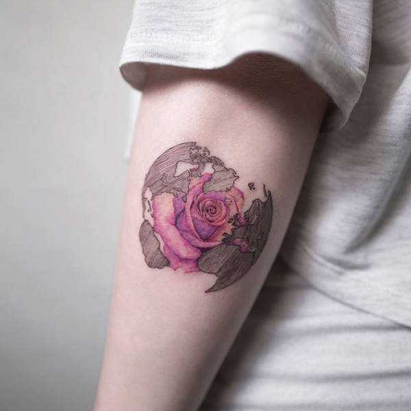 Lovely And Delicate Minimalist Tattoos By A Korean Artist