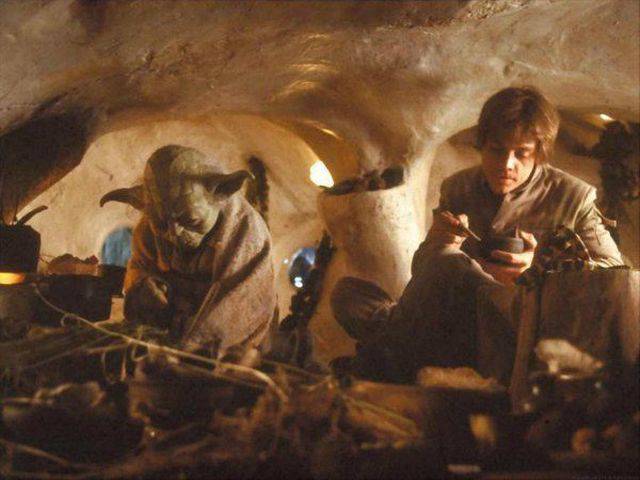 Hidden Details Are Everywhere In Star Wars Movies