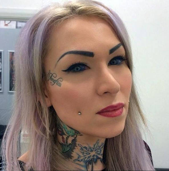 Woman Risked Going Blind By Having Her Eyeballs Tattooed