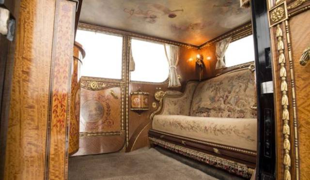 Rare Rolls-Royce Phantom I Of 1929 That Looks Like French Palace Inside Is Put Up For Auction