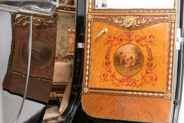 Rare Rolls-Royce Phantom I Of 1929 That Looks Like French Palace Inside Is Put Up For Auction