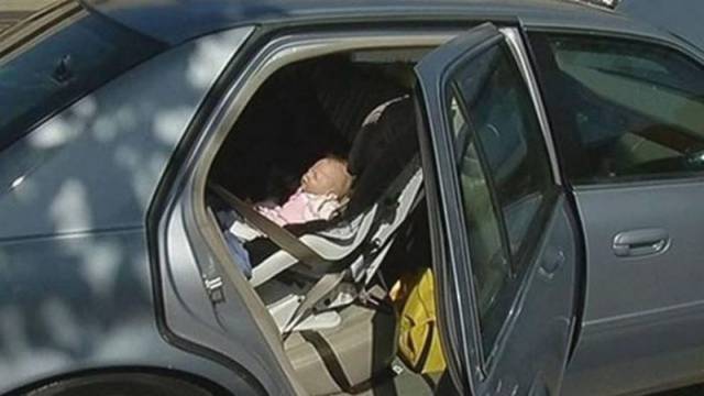 Cop Didn’t Expect This When He Broke Into A Car To Save A Baby