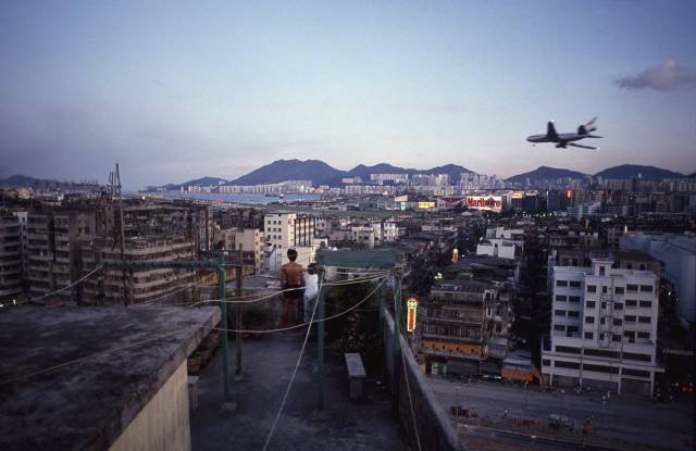 The Life Inside The Unruly Kowloon Walled City In Hong Kong