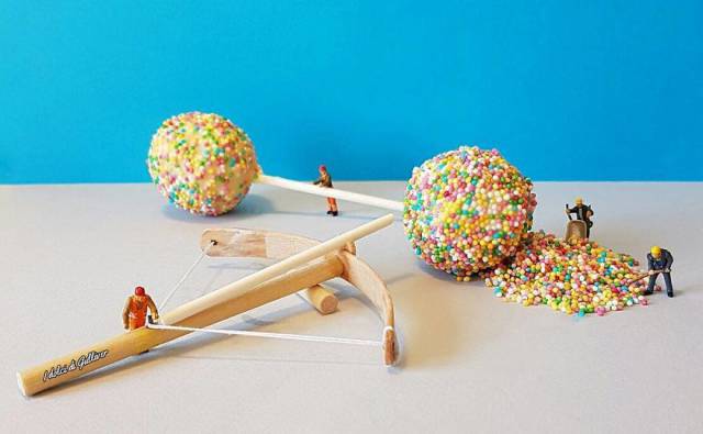 Creative Pastry Chef Combines Little Figurines With Desserts That Makes It Look Like Miniature Worlds