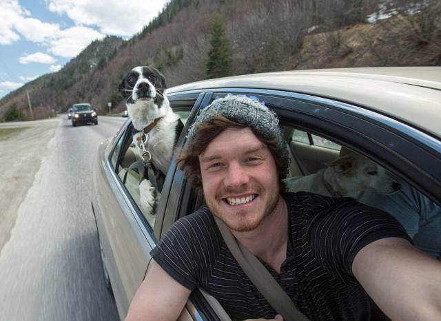 This Guy Has A Special Skill At Taking Awesome Selfies With Animals