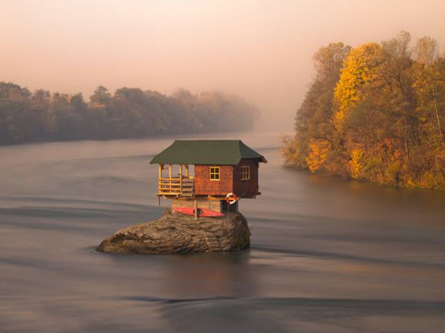 Perfect Places For A House If You Like Solitude