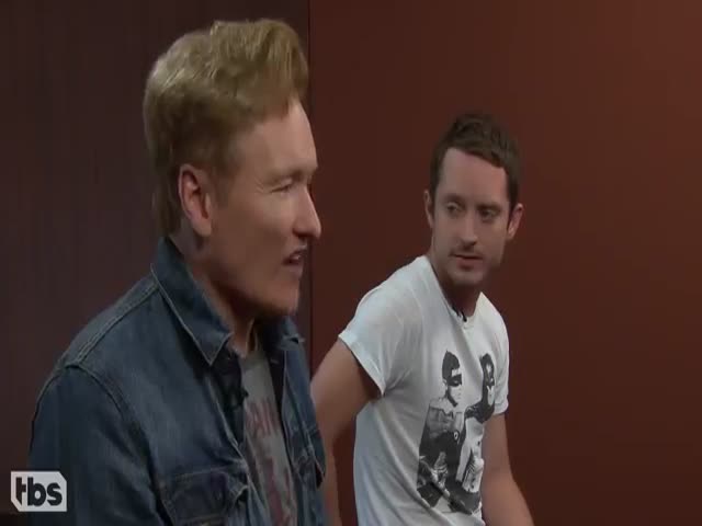 Elijah Wood And Conan Play “Final Fantasy XV” And Make Some Funny Comments