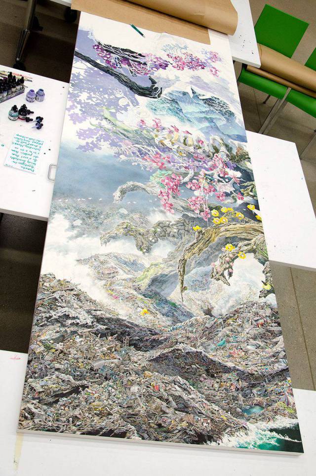 It Took Artist 3.5 Years To Finish This Incredible Huge Pen And Ink Painting