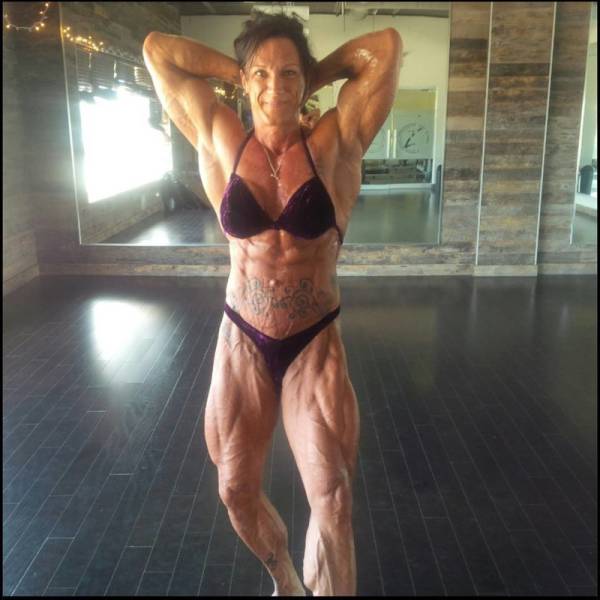 A Female Bodybuilder Like You've Never Seen Before (25 ...