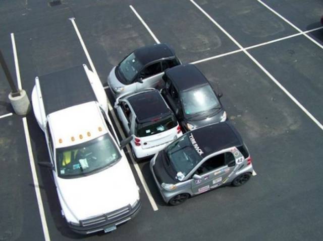 Jerks Who Don’t Know How To Park Taste A Bit Of Sweet Revenge