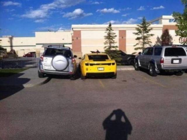 Jerks Who Don’t Know How To Park Taste A Bit Of Sweet Revenge