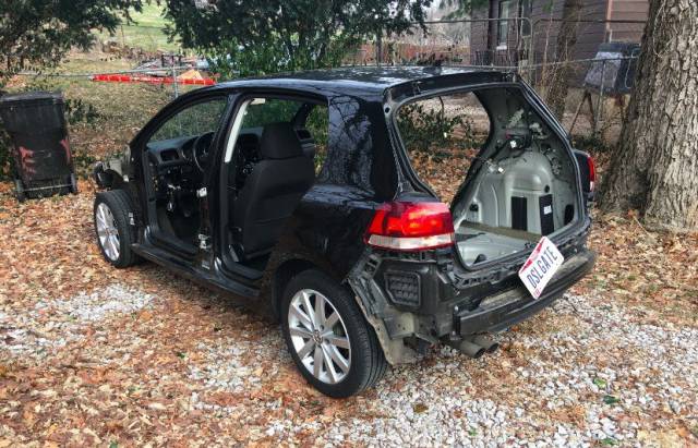 American “Stripped” His Diesel Golf Almost Entirely Before Returning It To The Dealer