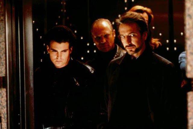 A Lot Of Curious Facts About 90’s Most Iconic Christmas Action Film