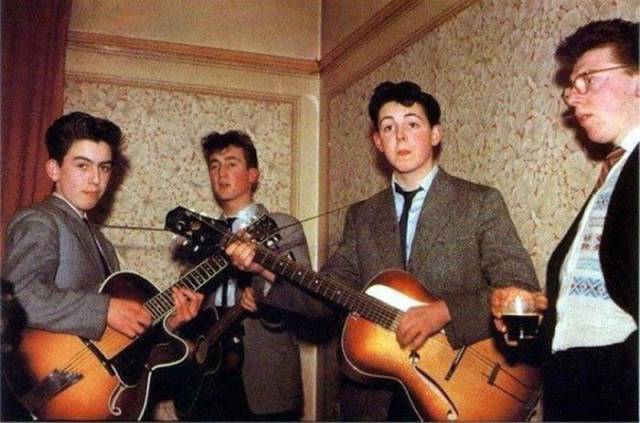 This Is What World Iconic Rock Bands Looked Like Before Their Fame