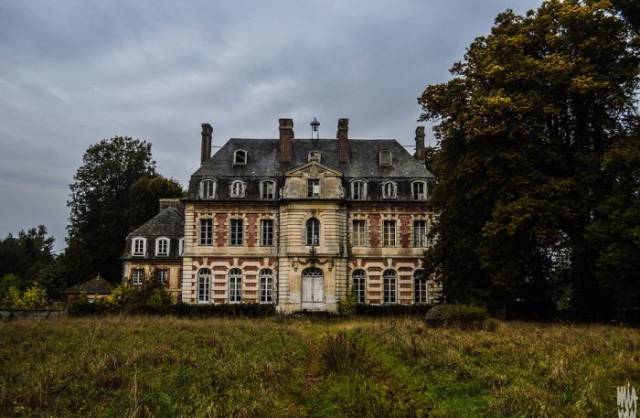 Mysterious Past Prime Chateau That Was Abandoned For Hundreds Of Years Revealed In France