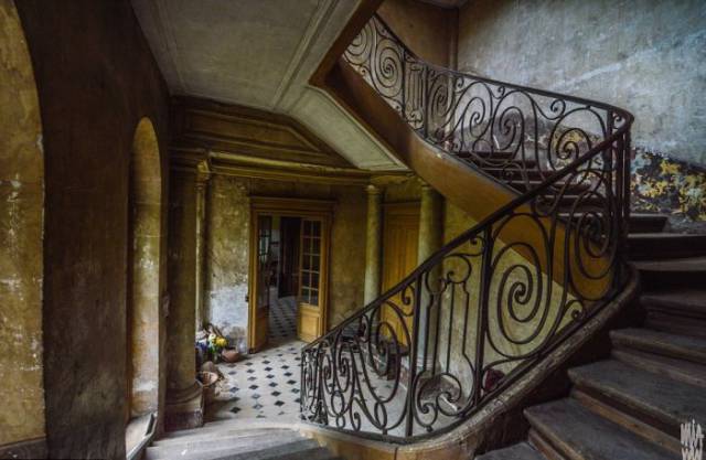 Mysterious Past Prime Chateau That Was Abandoned For Hundreds Of Years Revealed In France